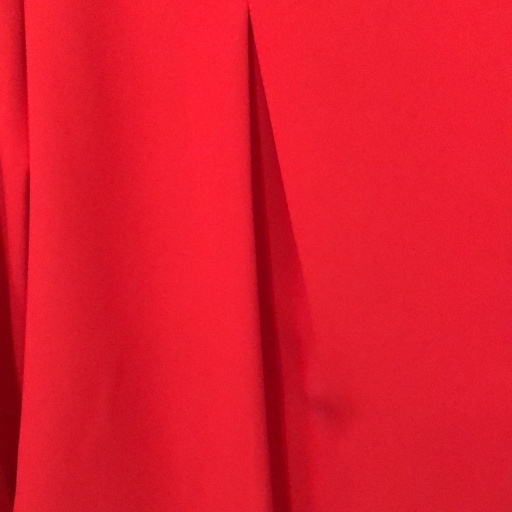 Ladies Red Top - Picture 4 of 9